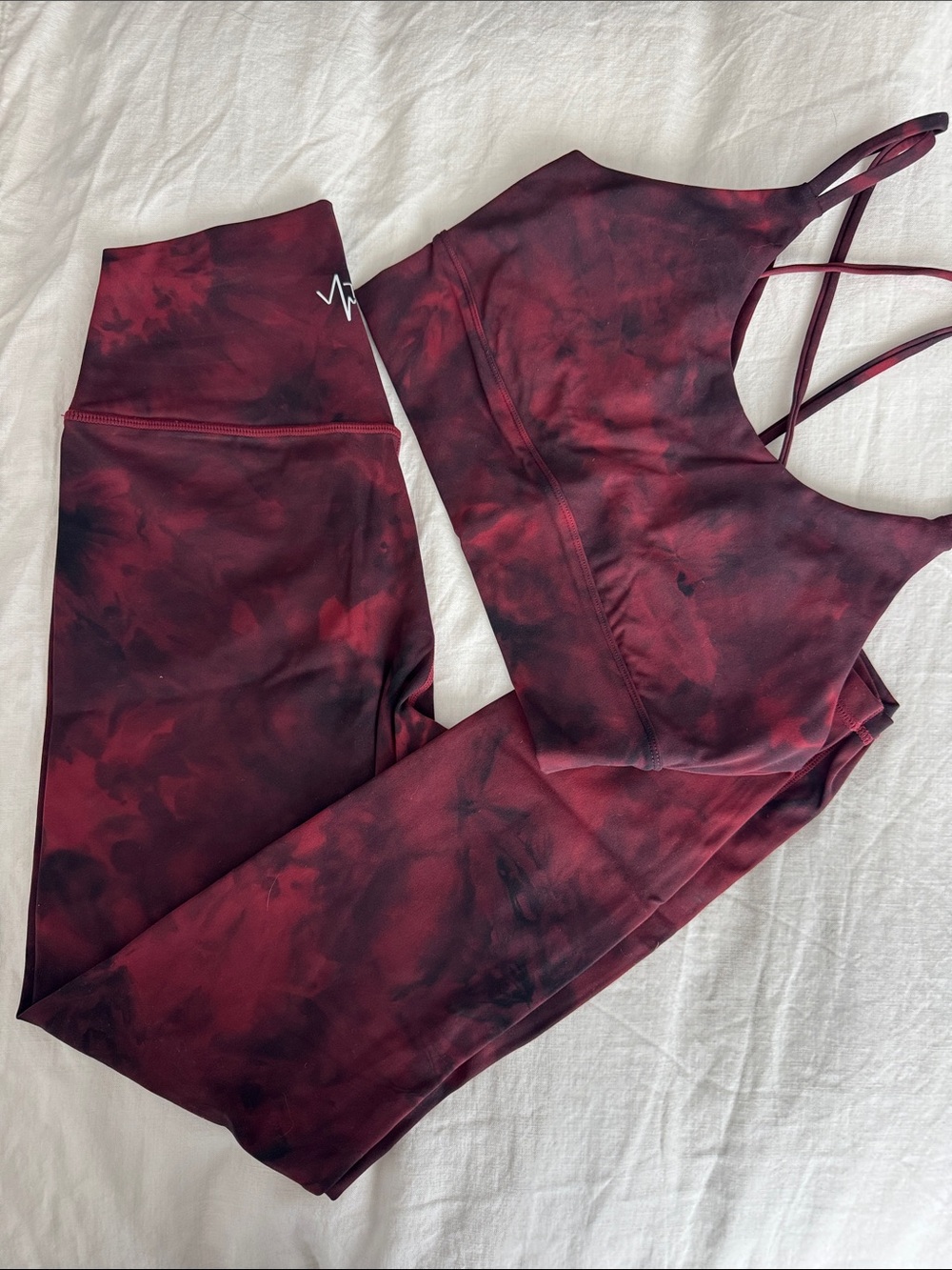 Women’s Burgundy Tie-Dye Leggings & Sports Bra Set